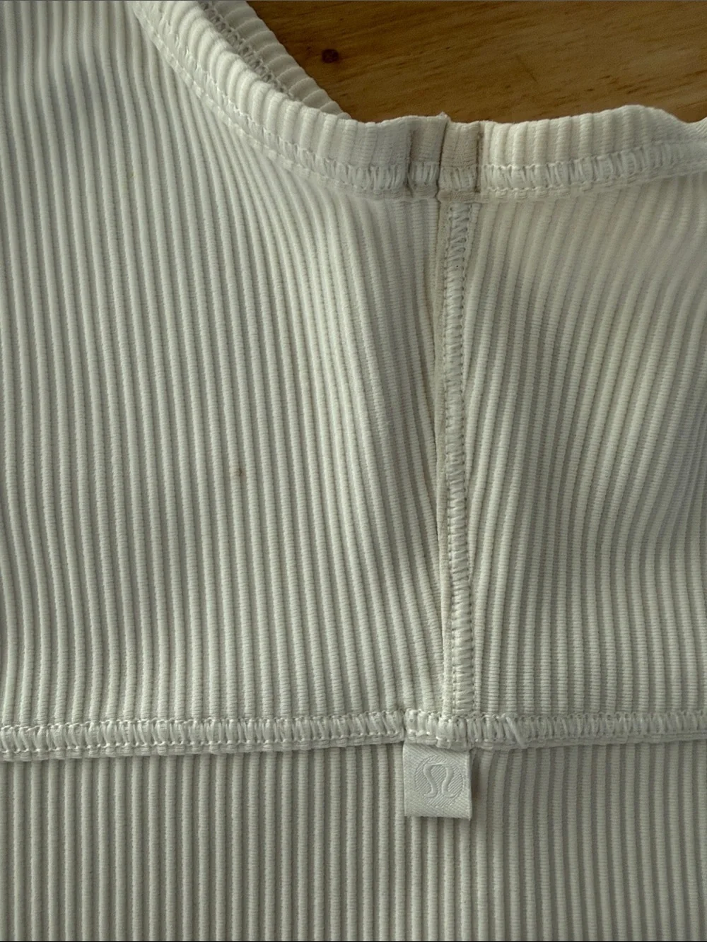 Lululemon Power Pivot deep V reversible tank- sz 6